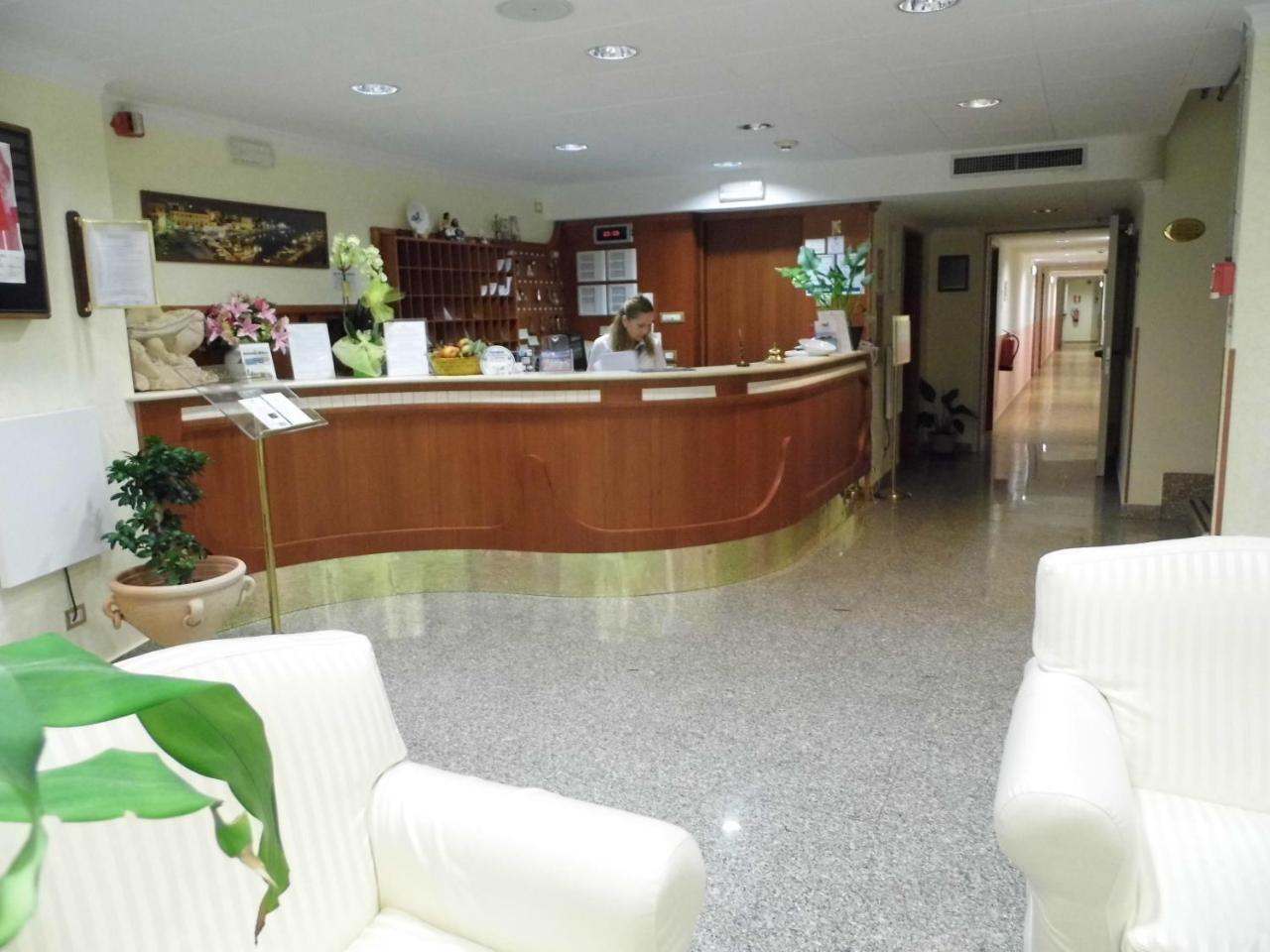 Hotel Le Nereidi & Con Piscina-tennis-fitness-parcheggio Coperto-sala Conferenze La Maddalena (Sassari)